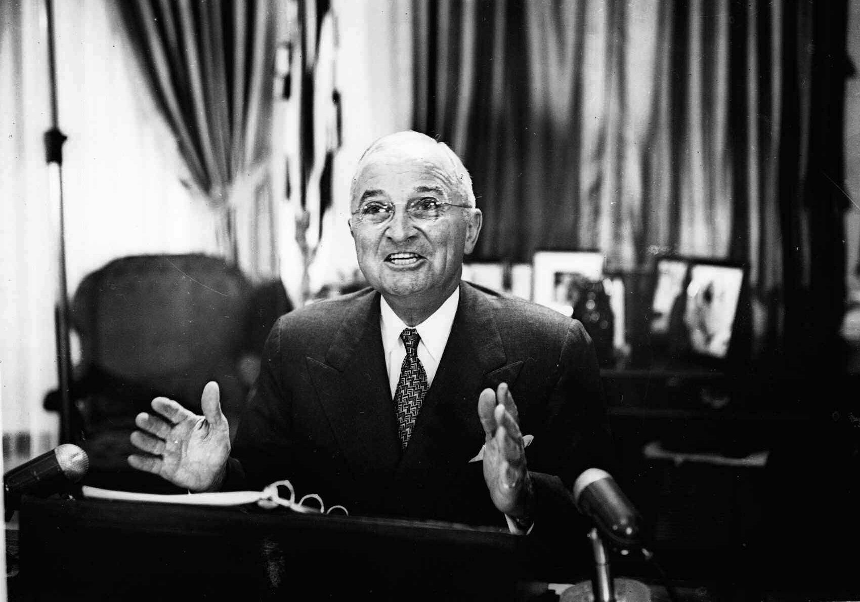 1952: Steel Seizure